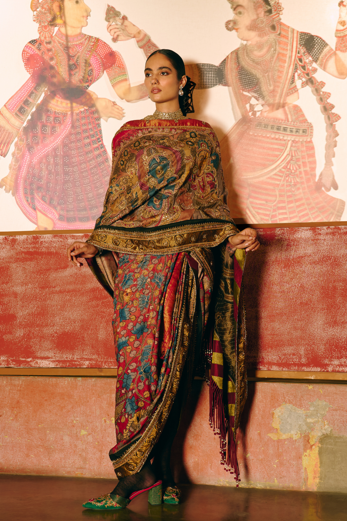 Muralidhara mehroon saree with black blouse