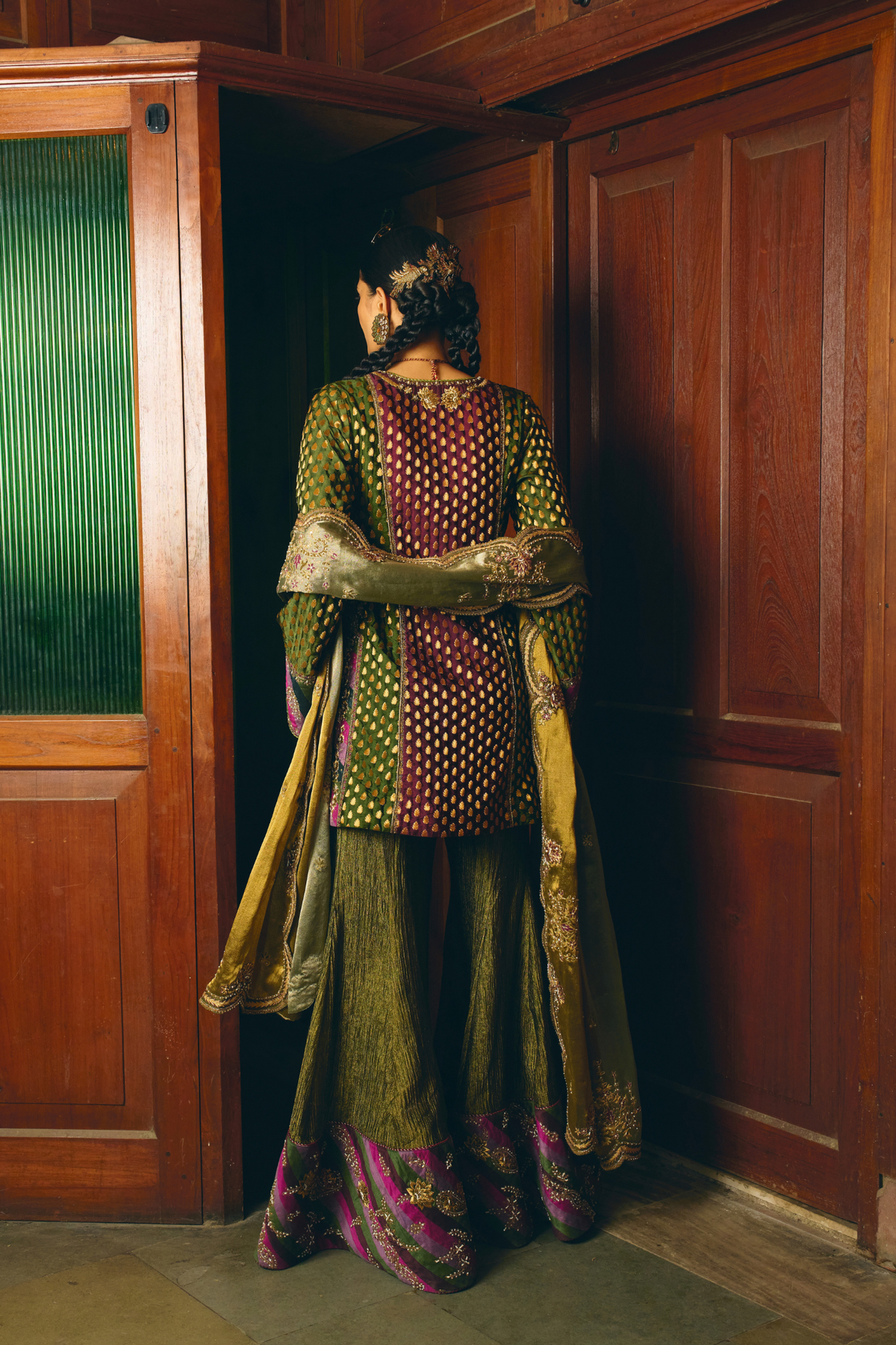 Harini Straight Kurta Set