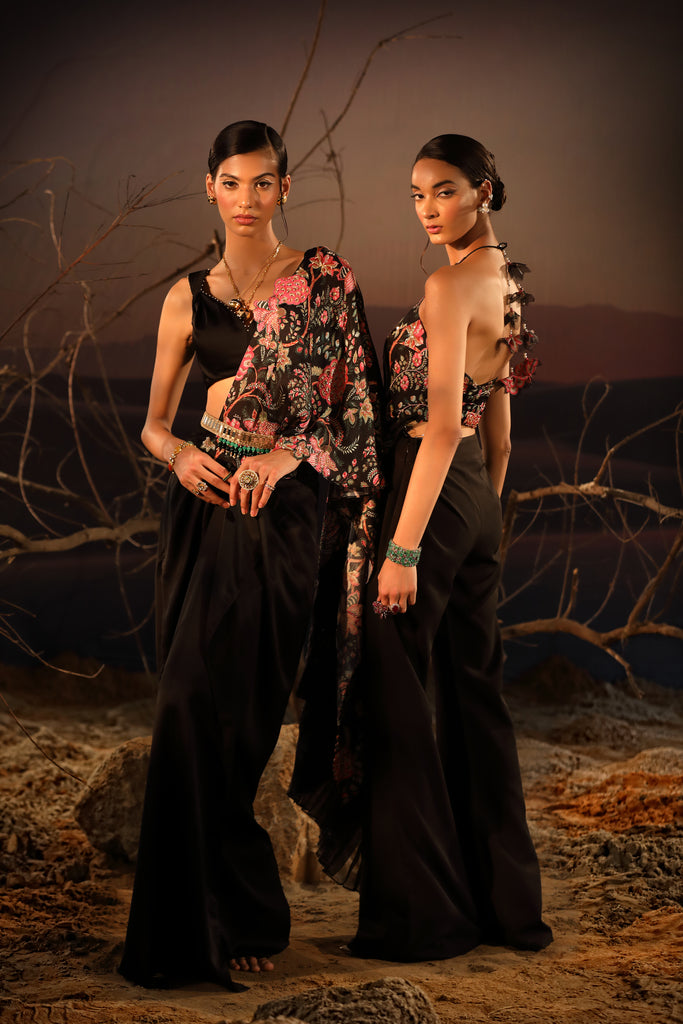 Women's Black Floral Printed Saree Set